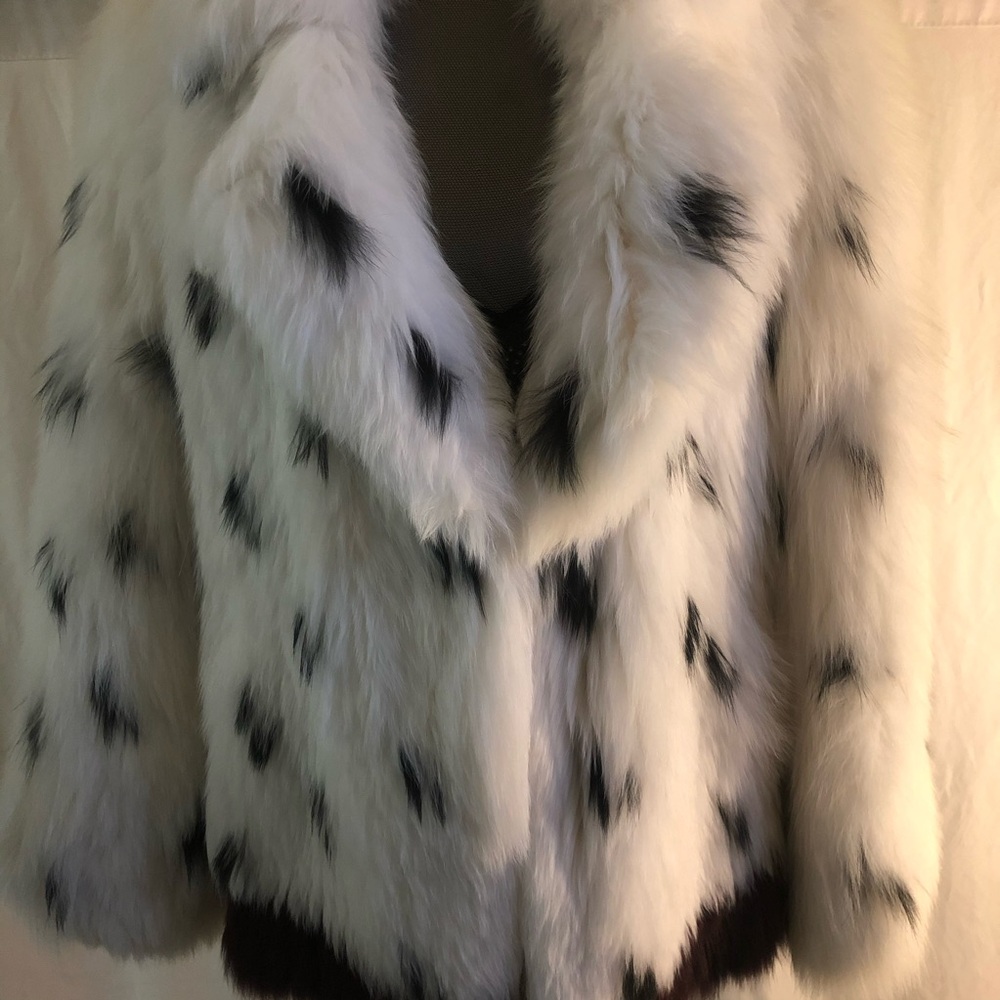 Elegant white fox fur jacket